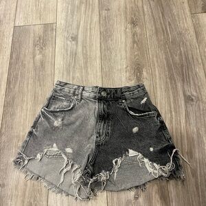 Bershka shorts women’s size 4